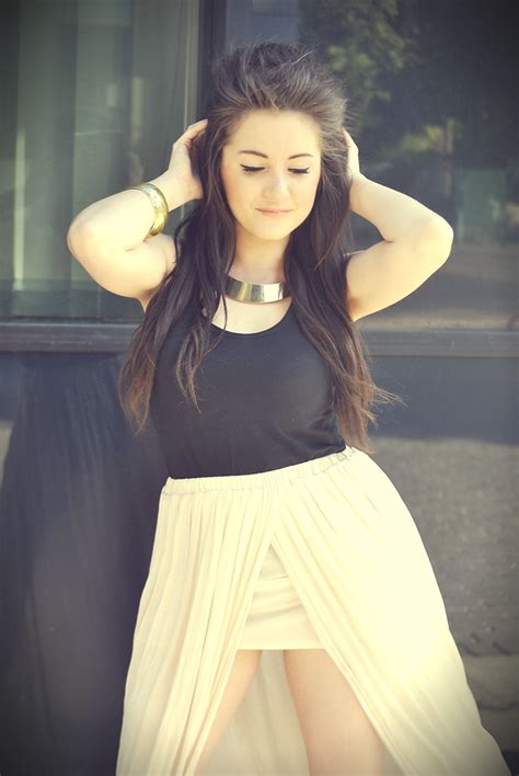 Spódnica maxi plisowana nude w romantycznej stylizacji boho musthavefashion pl