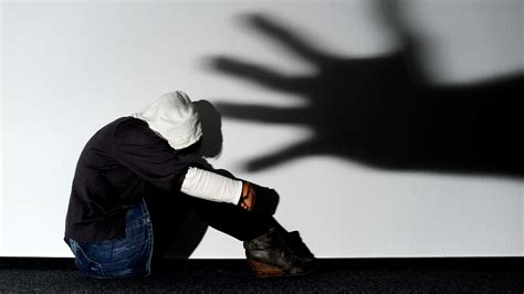 Nach Protesten in Frankreich Kein Schutzalter bei Sex mit Minderjährigen n tv de