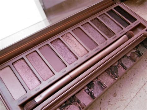 Why I Love The Urban Decay Naked Palettes Frontbow