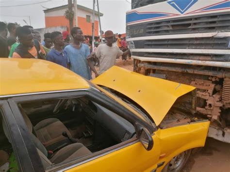 C Te D Ivoire Gagnoa Le Chauffeur D Un Gros Camion Occasionne