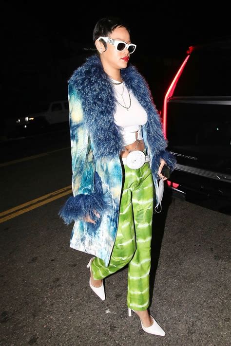 Rihanna Hot The Fappening Leaked Photos