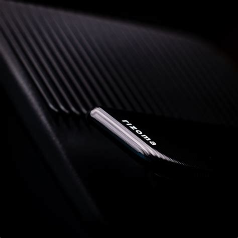 Stealth Naked Max Winglet Mirror Set By Rizoma Bsn B