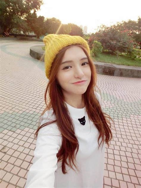 Hot girl lai xinh đẹp nổi tiếng khắp Đông Nam Á