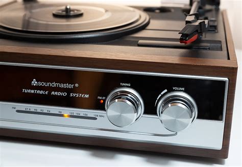 Soundmaster PL186 - обзор винилового проигрывателя