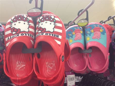 Hello Kitty And Peppa Pig Beach Shoes Beach Shoes Shoes Pig Beach
