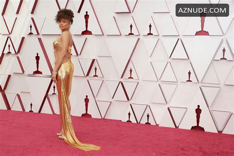 Andra Day Sexy Shows Off Her Hot Legs On The Red Carpet AZNude