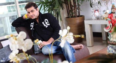 Sanjay Kapoor Age, Wife, Children, Family, Biography & More » StarsUnfolded