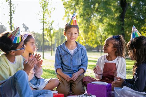 13 Easy Fundraising Ideas for Kids [Effective & Actionable Ideas]