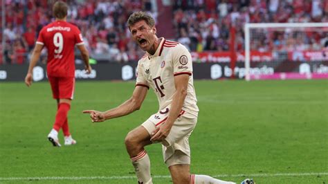 Bayern Munich V Sc Freiburg Thomas Muller Doubles Bayern S Lead On