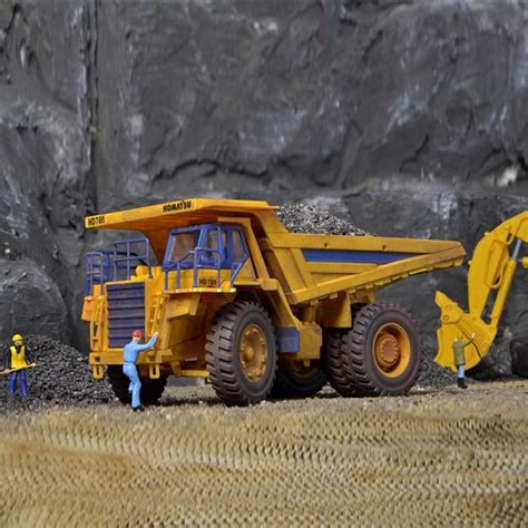 Dumper camion benne géant de carrière HO KIBRI 11660 diorama neuf KIBRI