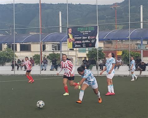 somosdelmismobarro: Atlético San Miguel golea en el debut