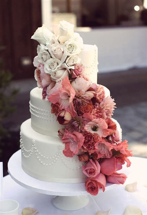 Fabulous Ombre Wedding Cakes Belle The Magazine