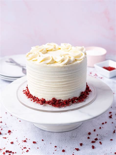 Two Layer Red Velvet Cake Creme De Lacombe