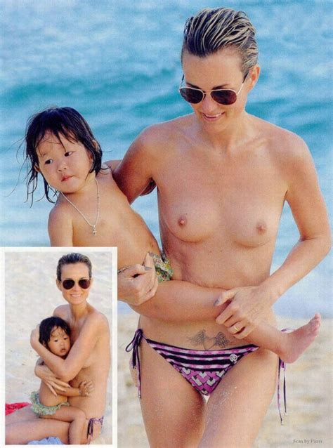 Toutes Les Photos De Laeticia Hallyday Nue Et Seins Nus Whassup