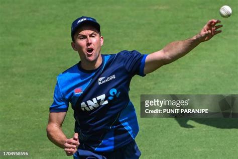 Guy Throwing Ball Photos And Premium High Res Pictures Getty Images