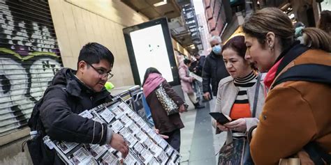 Es seguro comprar un décimo de la Lotería de Navidad a los vendedores