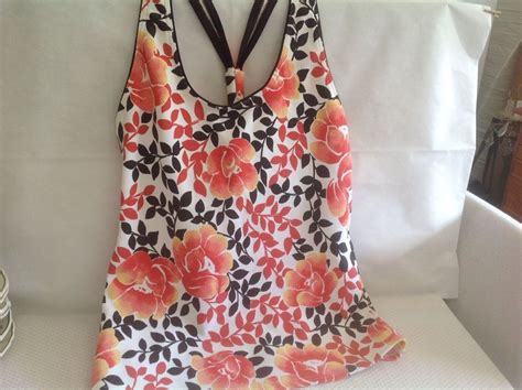 Tankini Haut de bikini M Gebraucht in Sion für CHF mit Lieferung auf Ricardo kaufen