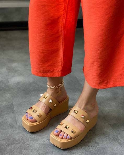 Ebba Dolgu Topuklu Kadın Terlik Nude