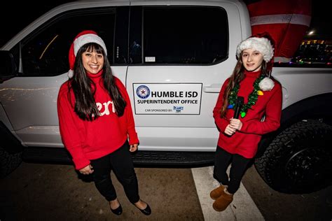 Humble ISD participates in 32nd annual Humble Christmas Parade | HUMBLE