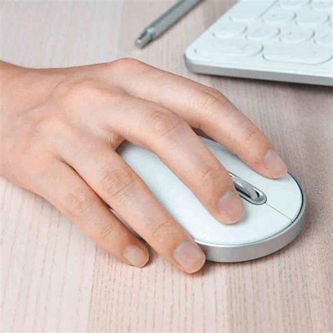 MIIIW Wireless Portable Dual Mode Mouse For PC Laptop White