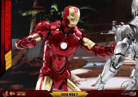 Idle Hands Hot Toys Iron Man Mark Iv With Suit Up Gantry Collectible Set
