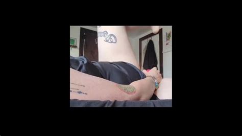 MILF Gives Herself Some Play Time Pornhub