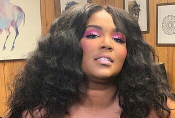 Lizzo Nude And Sexy Bikini Photos PlayCelebs Net