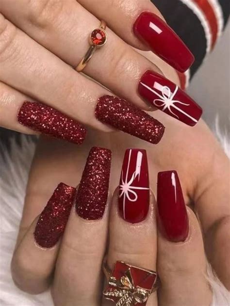 50 Gorgeous Christmas Nails 2024 For Your Perfect Festive Look