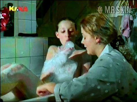 Top Mensch Pia Nude Scenes Sexiest Pics Clips Mr Skin