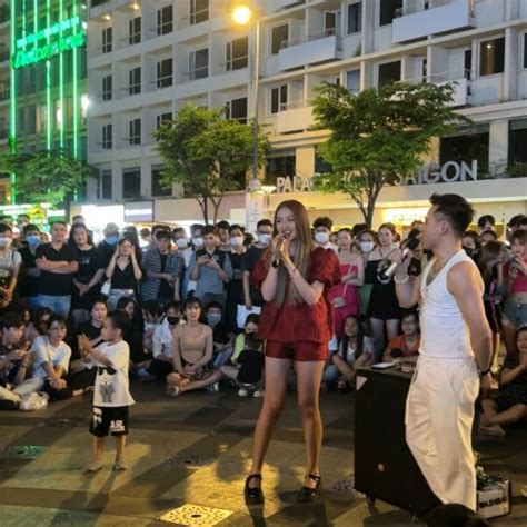 Cô Gái Có Râu đến tận nhà khuyên hot girl trứng rán đừng đi thi Hoa hậu Giải ao làng em