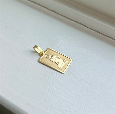 Vintage K Gold Zodiac Virgo Naked Woman Square Pend Gem