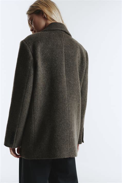 Пальто-жакет с альпакой купить в интернет-магазине DAISYKNIT