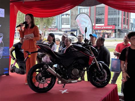 QJMOTOR SRK 250 S 2025 Naked Bike 250cc Siap ABS Depan Belakang