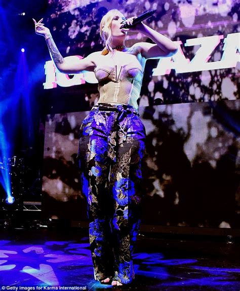 Iggy Azalea Puts Her Curves On Show In Low Cut Corset At Maxim Hot In La Daily Mail Online