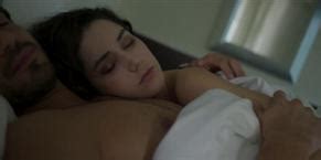 LOS ARTISTAS PRIMEROS TRAZOS NUDE SCENES AZNude