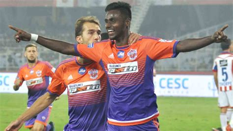 Isl Bengaluru Fc Signs Indian Midfielder Rohit Kumar Sportslumo