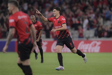 Libertadores Athletico Paranaense goleó a Alianza Lima y se quedó con