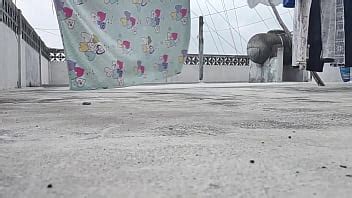 Nos Descubri La Vecina Cogiendo En Los Tendederos Xvideos