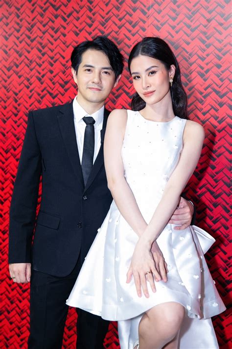 Thảm đỏ Vbiz hot nhất đêm nay Trở về từ Mỹ Võ Hoàng Yến sang trọng quyền lực giữa dàn mỹ nhân