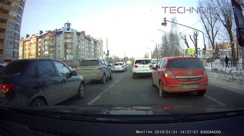 Видеорегистратор Neoline Wide S61. Пример съемки (день) - YouTube