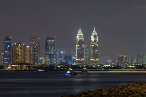 Dubai Marina Skyline editorial stock image. Image of november - 258307909