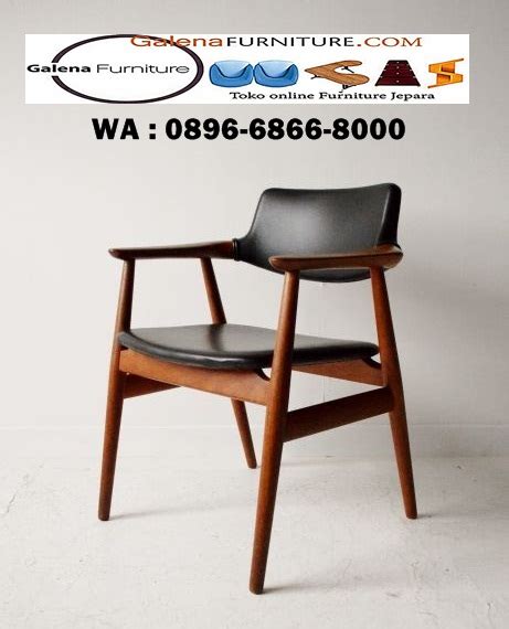 Jual Kursi Cafe Kulit Asli Warna Hitam Desain Kekinian Elegan Kayu Jati