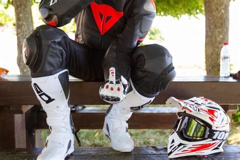 Pin By Grandboy On Un Amour De Motard Gay Biker Leather Bike Suit Mx Boots