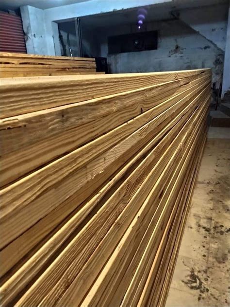 8 To 10 Square Southern Yellow Pine Wood Planks For Furniture At