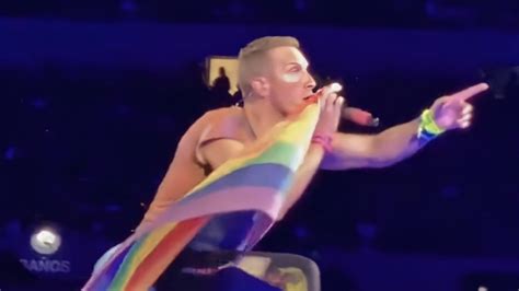 Dianggap Dukung LGBTQ Alumni 212 Tolak Konser Coldplay Di Indonesia