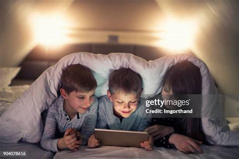 218 Secretly Watching Stock Photos, High-Res Pictures, and Images ...