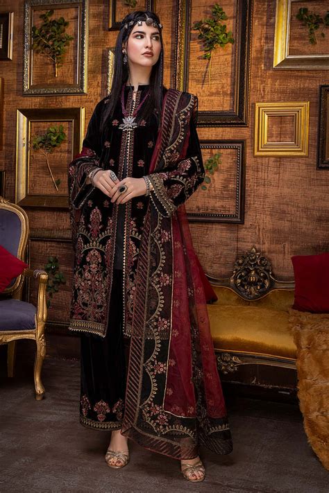 Charizma Signora Luxury Embroidered Velvet With Organza Dupatta – CVT ...