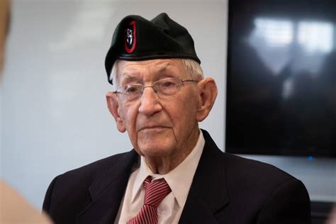 World War II special operations veteran receives Special Forces tab
