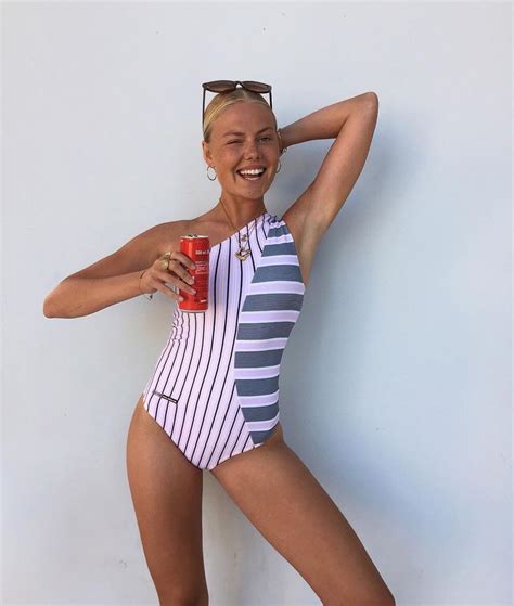 10 Hot Sexy Freja Wewer Bikini Pics