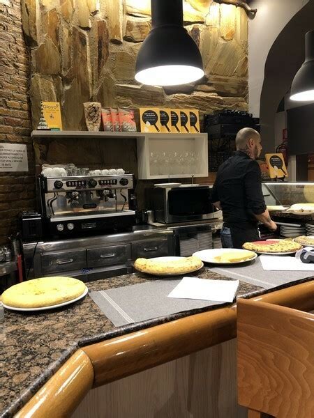 Restaurante De Tortillas En Barcelona Les Truites En Sant Gervasi